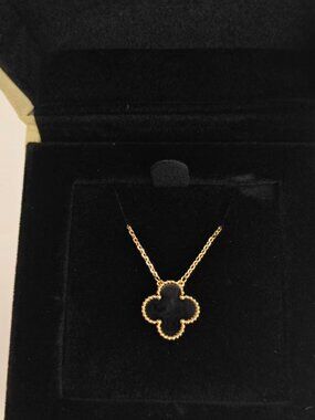 💖☀️Authentic☀️💖Van Cleef & Arpels Vintage Alhambra 18K Gold Black Onyx Necklac